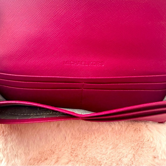 Classic Michael Kors Red Tri-Fold Slim Leather Wallet - Picture 5 of 6